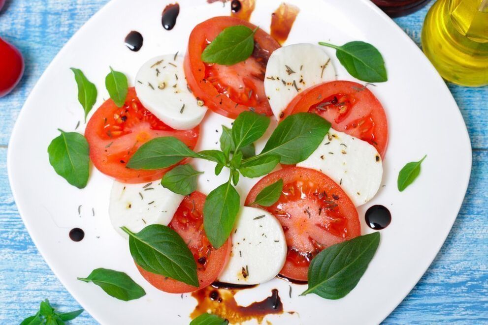 tomatoes with cheese and herbs for the Mediterranean diet