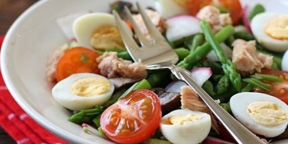vegetable salad with eggs for weight loss