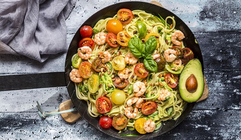 Noodles with shrimp and tomatoes - a variant of the ketogenic diet (2)